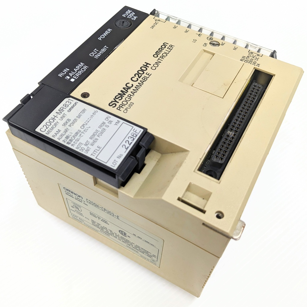 OMRON C200H-CPU03-E 24VDC